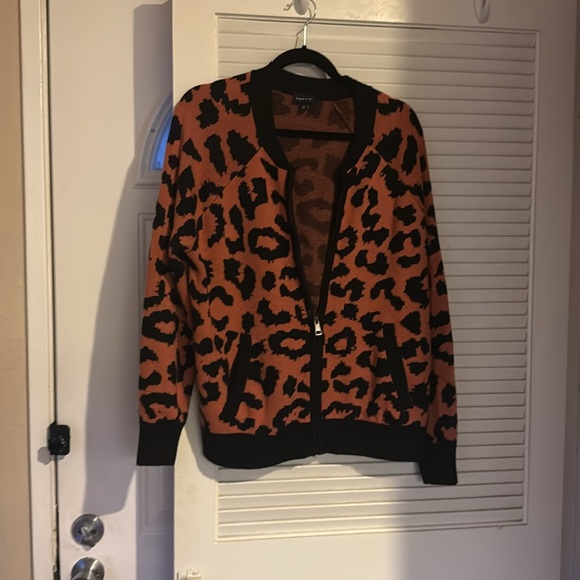 Leopard Print Zip-Up Jacket - Picture 1 of 7